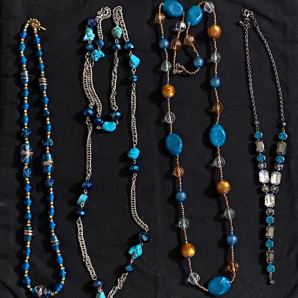 Vintage Necklaces Bundle of 4